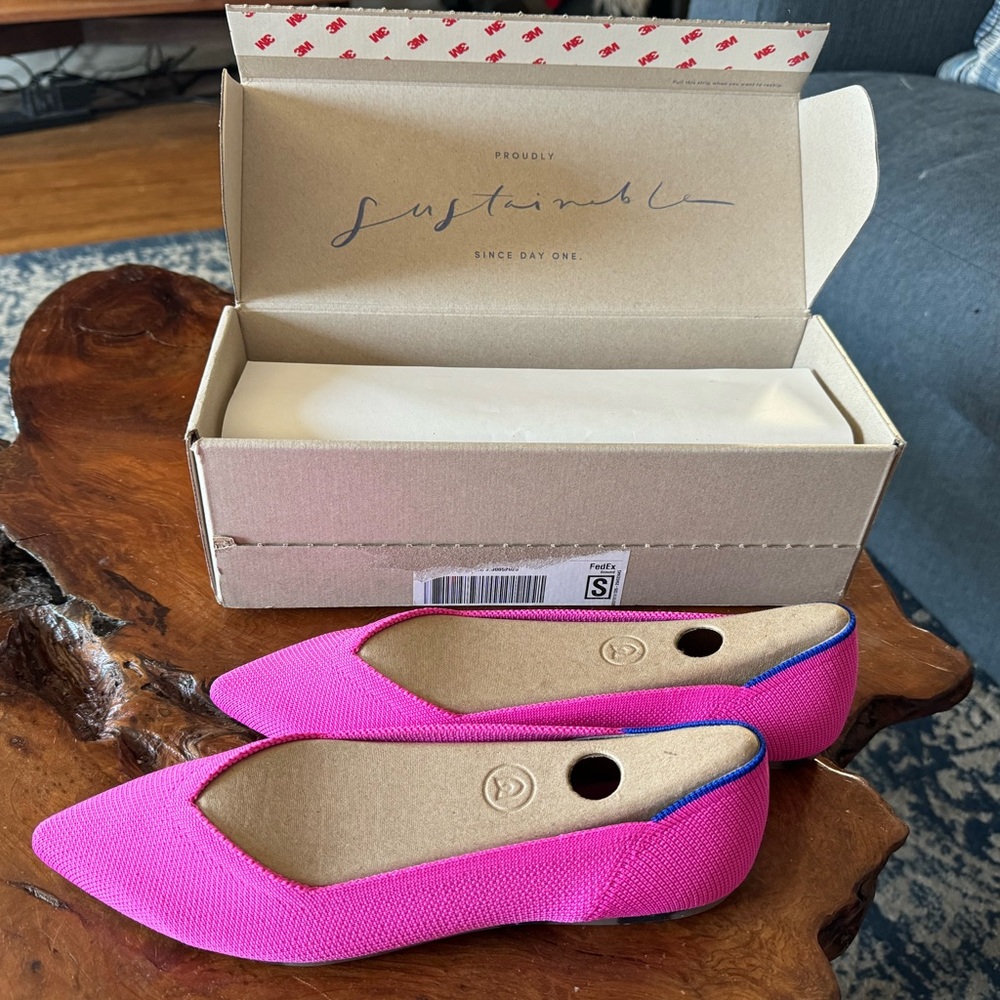NEW, never worn Dragonfruit Rothy’s Point flats